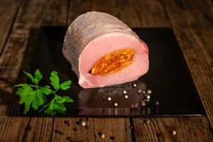 Sertéskaraj kolbászhússal